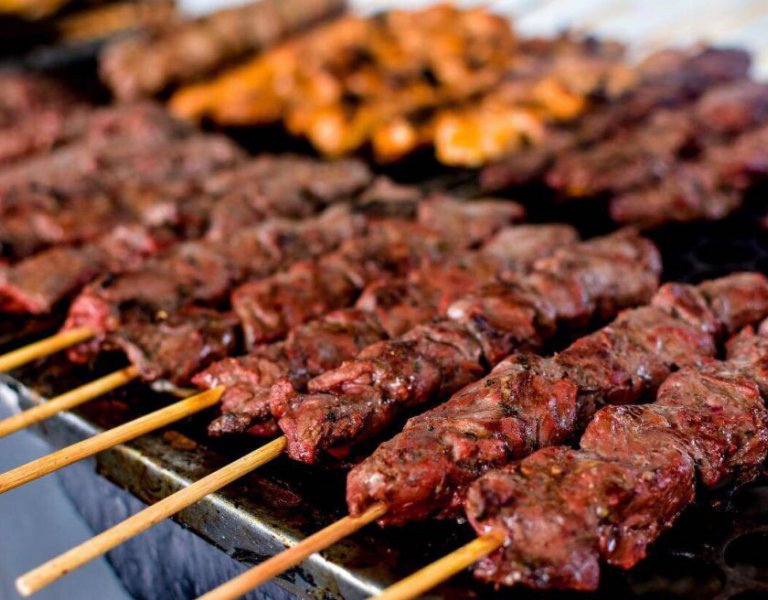 Kit churrasco 100 pessoas.