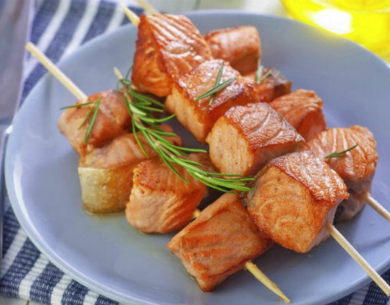 Linha de Espetinhos Peixe